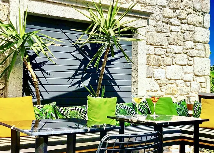 Отель Windtown Deluxe